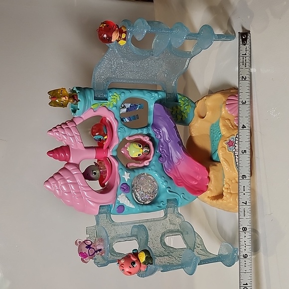 Hatchimals colleggtibles mermal magic pool.coral castle play set 7 Hatchimals - Picture 3 of 9